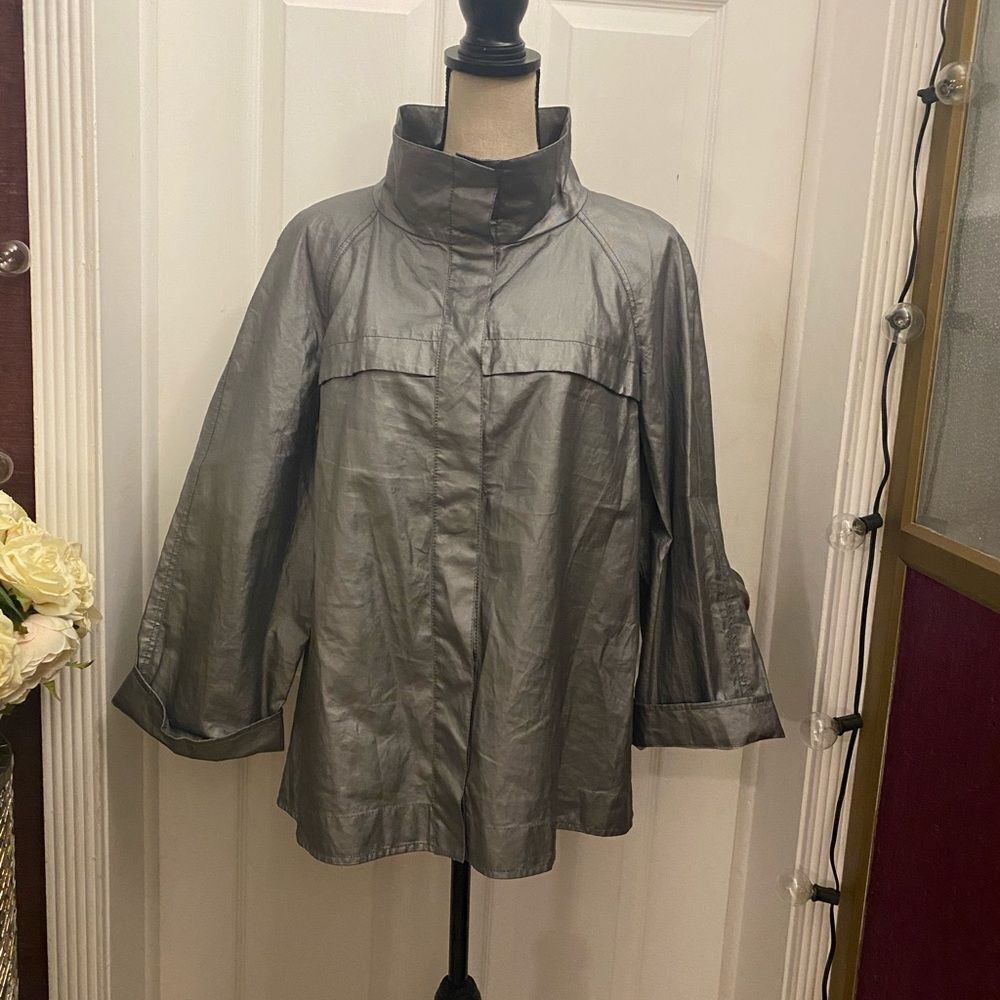 Lafayette 148 silver spray 100% linen trench snap jacket, size 12